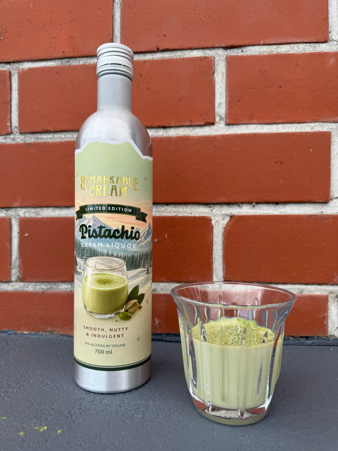 Remarkable Cream Pistachio